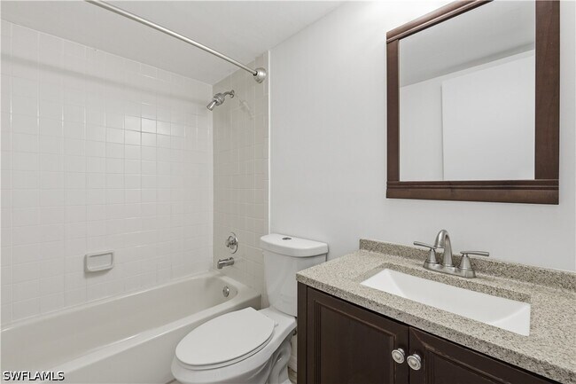 Building Photo - 28161 Pine Haven Way