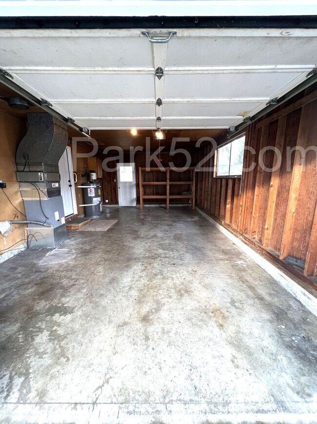 Building Photo - Spanaway Area 3 Bedroom Rambler