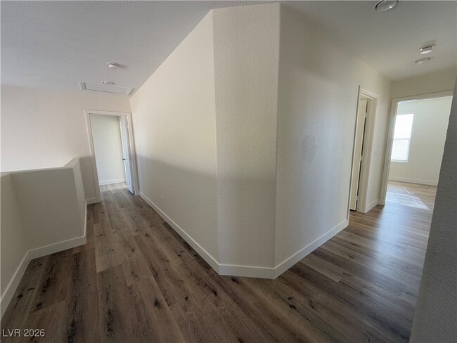 Building Photo - 3018 Anchorman Way