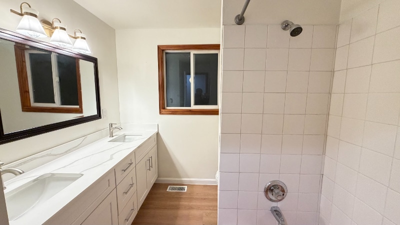 Building Photo - 17543 7th Ave NE