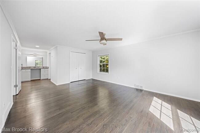 Building Photo - 2601 Lamplighter Ln