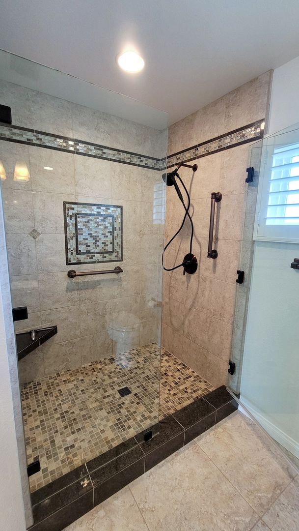 Building Photo - NOW AVAILABLE!! Gorgeous Two Story 3 Bedroom 3 Bath Perfect for Working From Home and Entertaining!