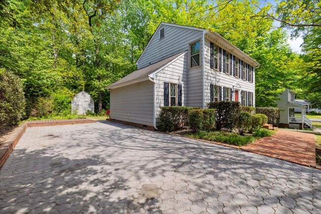 Building Photo - Beautiful 3 Bedroom Home in North Chesterf...