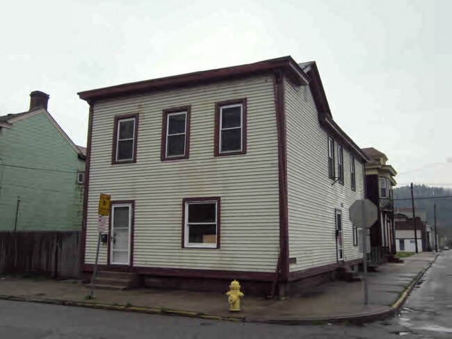 Primary Photo - 3701 Wood St