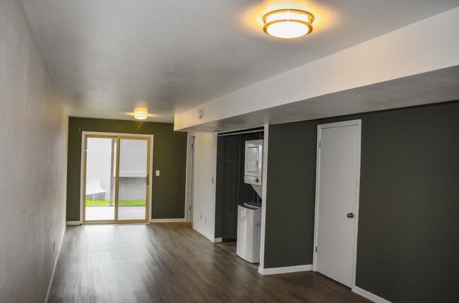 Building Photo - 1426 Territory Trail