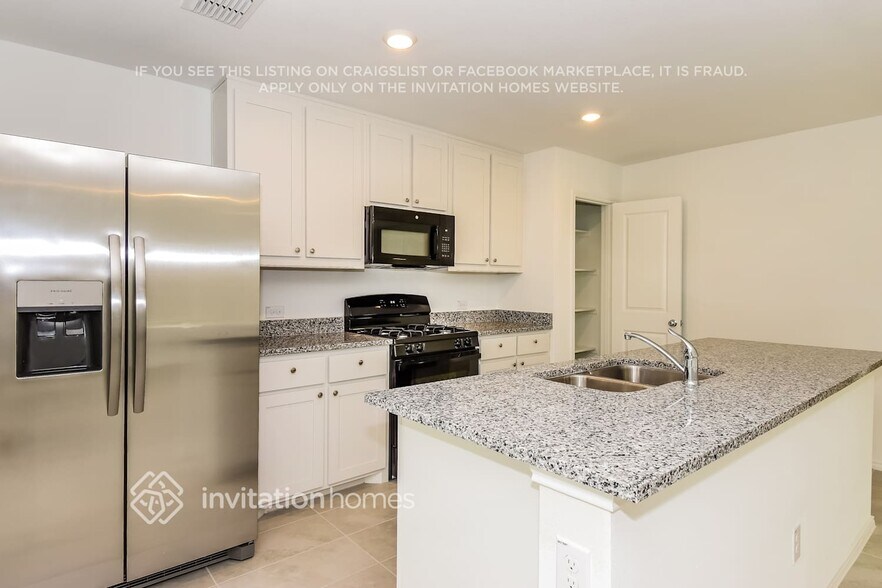 Building Photo - 1418 Cherrybark Dr