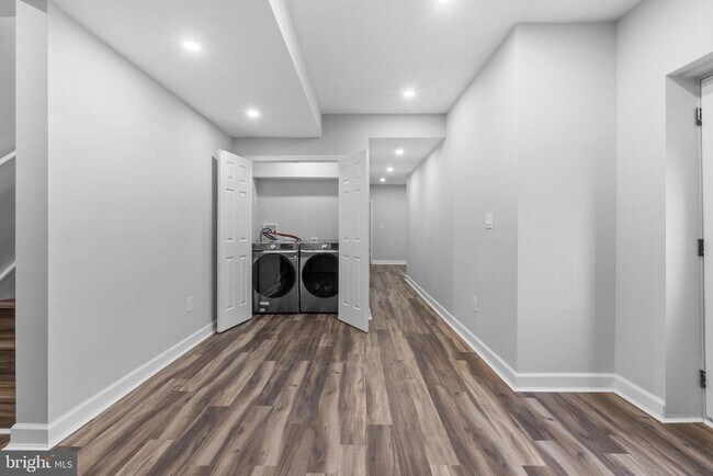 Building Photo - 6108 Hunt Weber Dr