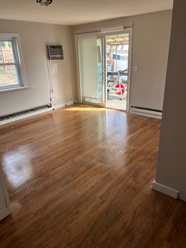 Building Photo - 8 Berges Ave