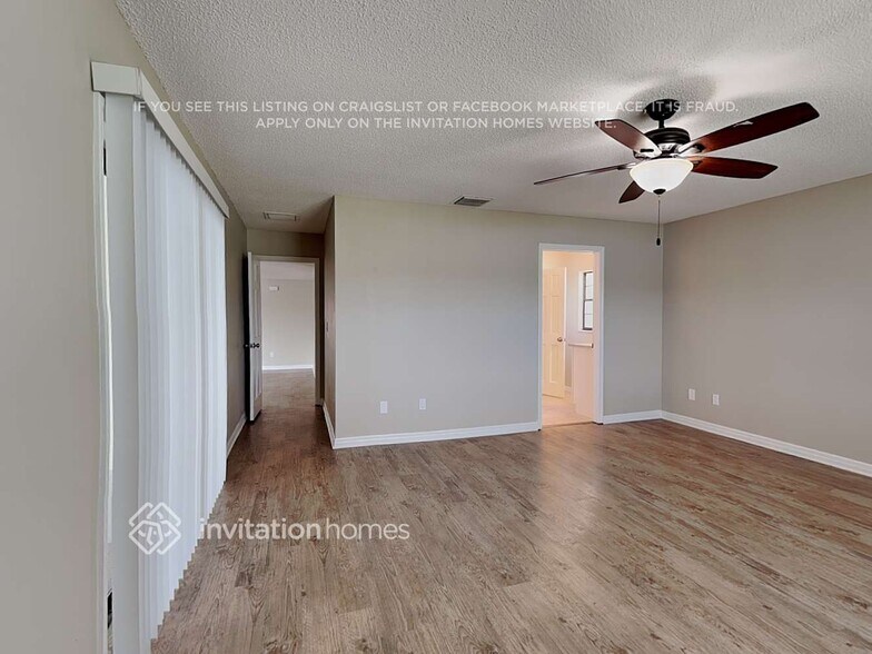 Building Photo - 1449 Lake Marion Dr