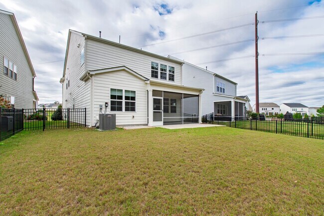 Building Photo - Live Beautifully in This Upgraded 4-Bedroom Home in Apex!
