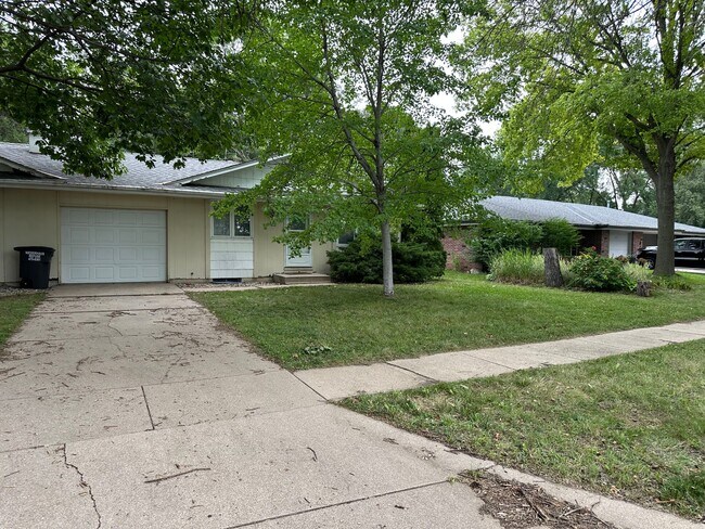 Building Photo - Allendale Duplex