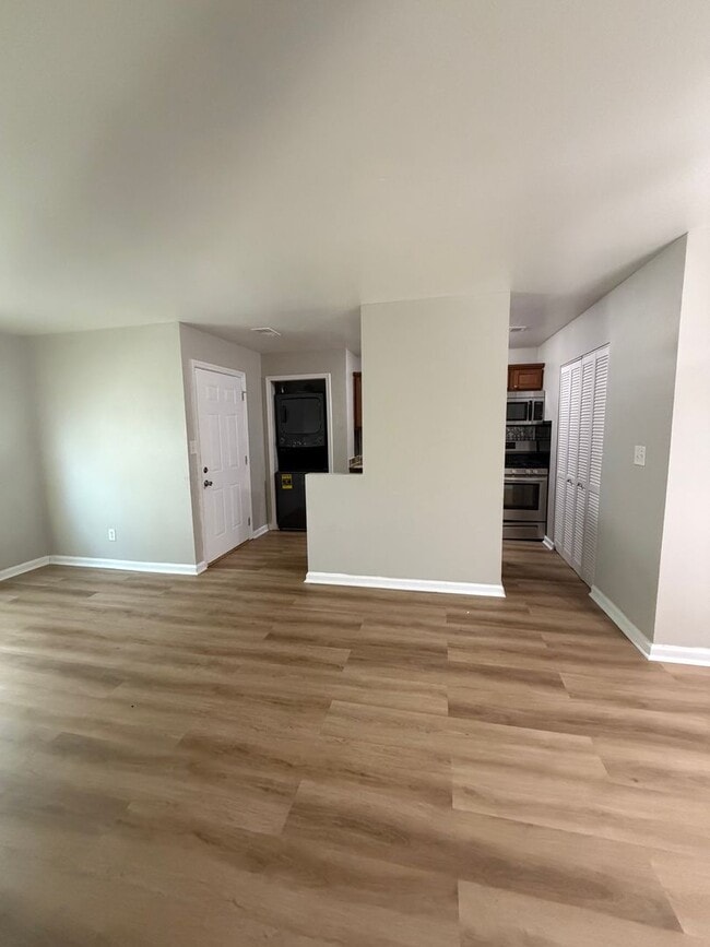 Building Photo - 8929 Brigadier Dr