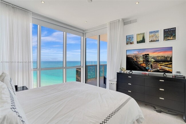 Building Photo - 18201 Collins Ave