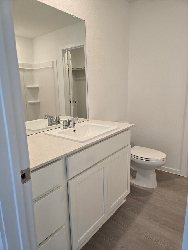Building Photo - 25560 Blossom Ct