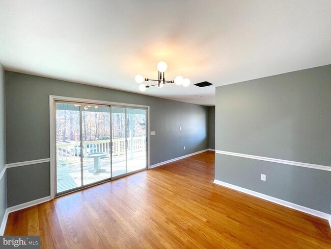 Building Photo - 9457 Boyds Turn Rd