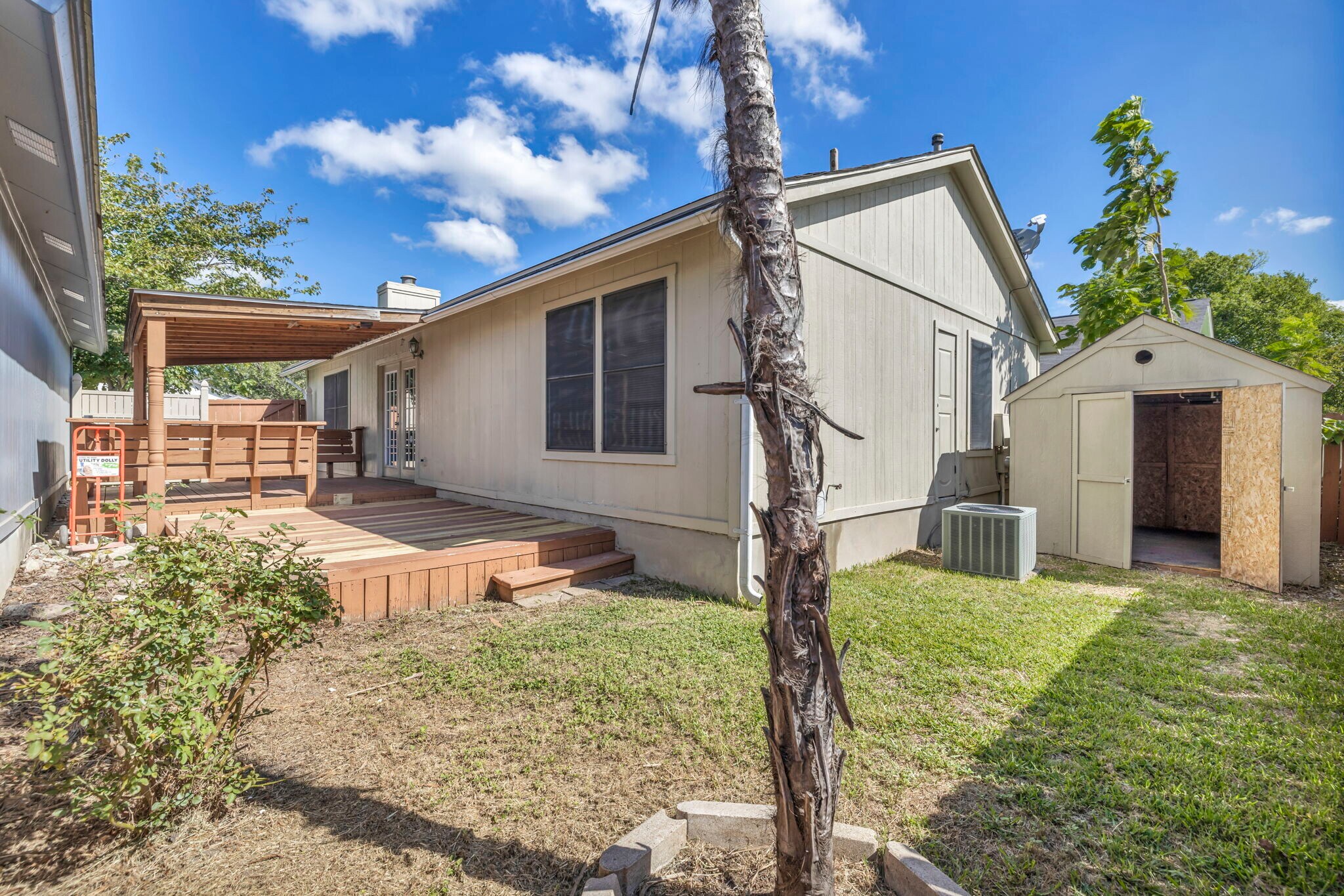 Building Photo - 5903 Kevin Kelly Plz