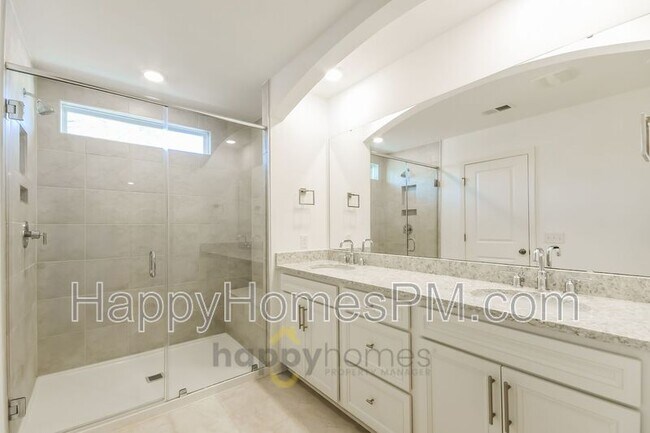 Building Photo - 134 Alpine Rd