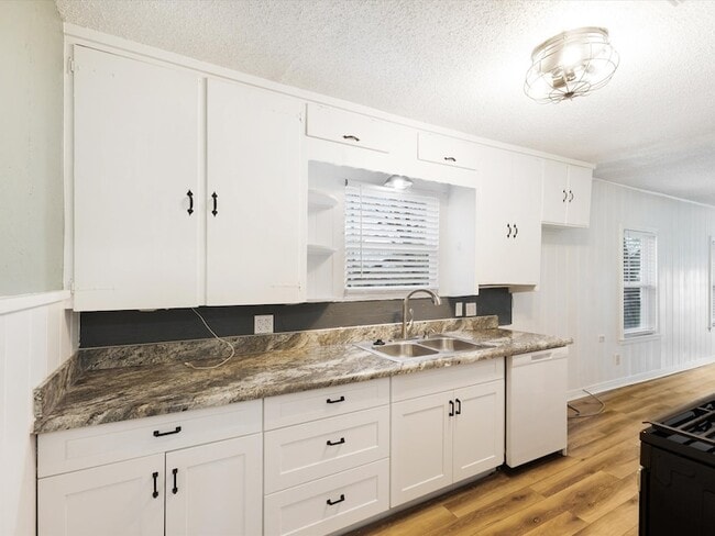 Building Photo - 222 Barnes Bridge Rd