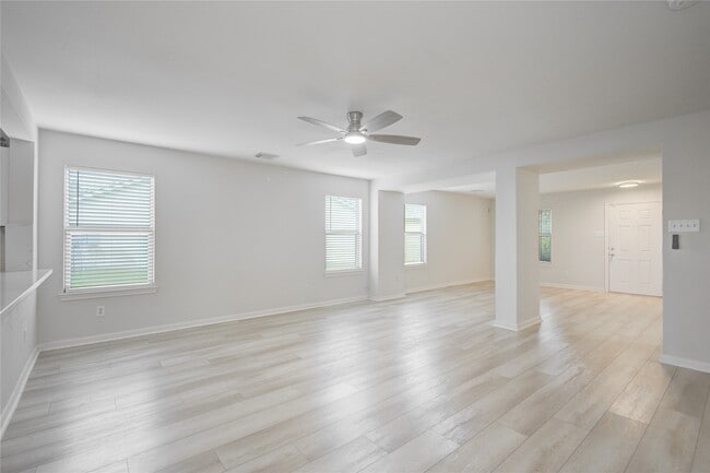 Building Photo - 8542 Village Rose Ln