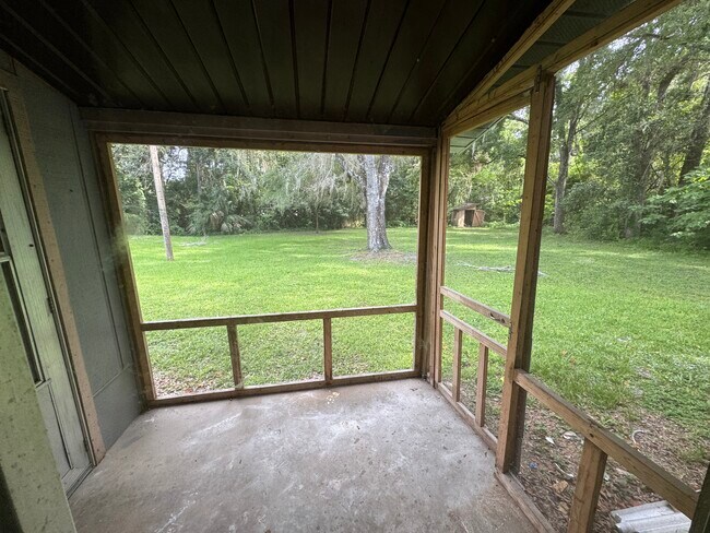 Building Photo - 21512 Campbell Dr