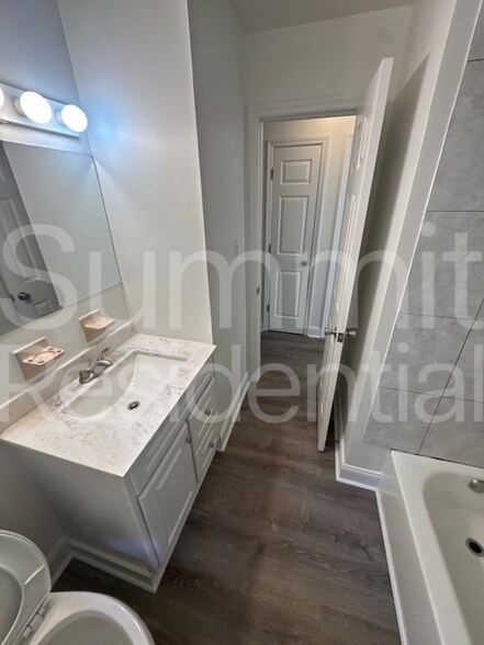 Building Photo - 503 Berkeley Dr