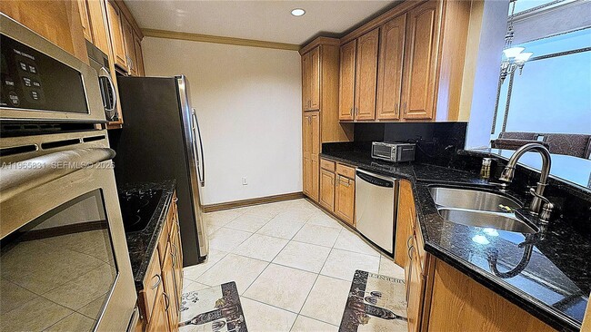 Building Photo - 16102 Emerald Estates Dr