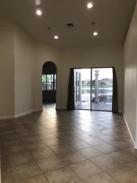 Building Photo - 6140 Santa Margarito Dr
