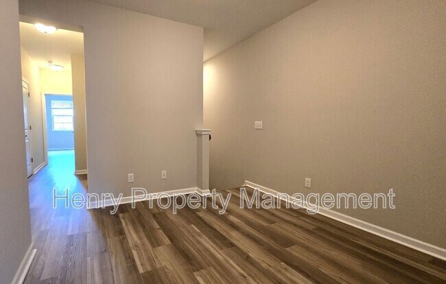 Building Photo - 2457 Baslow Dr