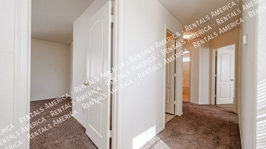 Building Photo - 1110 E Coppola St