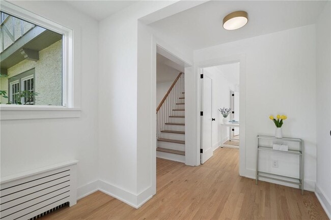 Building Photo - 14 Coralyn Rd