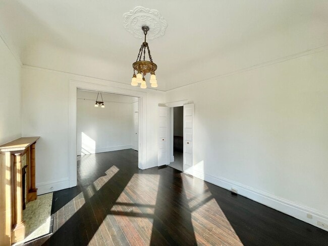 Building Photo - Prime Noe Valley 3Br/1.5Ba Top Floor Flat w/Laundry, Storage – A MUST SEE! PROGRESSIVE