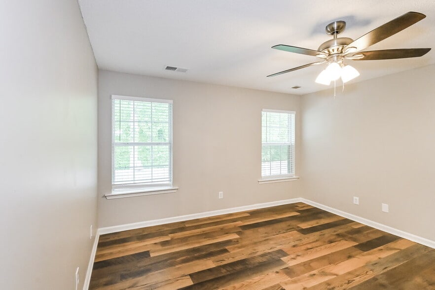 Building Photo - 40 Rachel Cove