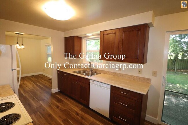 Building Photo - 20540 NW Highland Ct