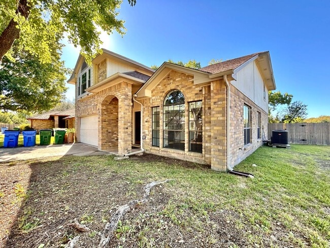 Building Photo - Spacious 4/BR 3.5/BA Two-Story Home with Peaceful Ambience