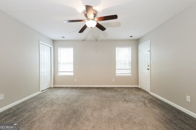 Building Photo - 240 Cannon Dr