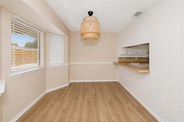 Building Photo - 5513 Scott Dr