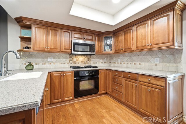 Building Photo - 2235 El Capitan Dr