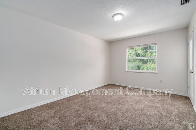 Building Photo - 2221 Harrison St