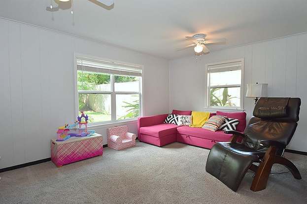 Building Photo - 5242 Beechnut St