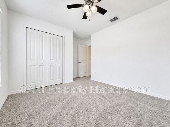 Building Photo - 1100 Sand Trap Ct