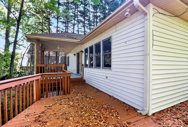 Building Photo - 151 Seagrove Ln