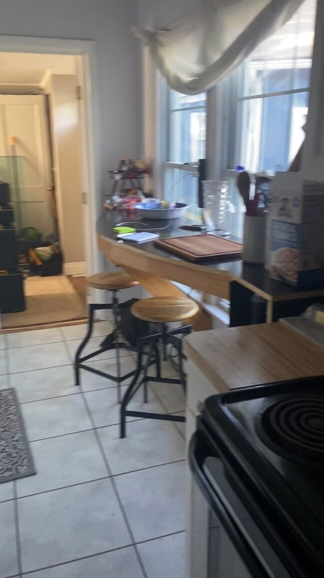 Kitchen - 6258 Lee highways