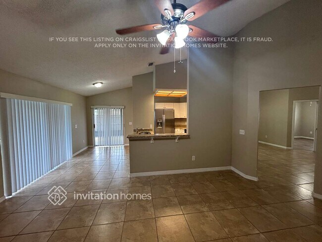 Building Photo - 2825 Mnr Hl Dr