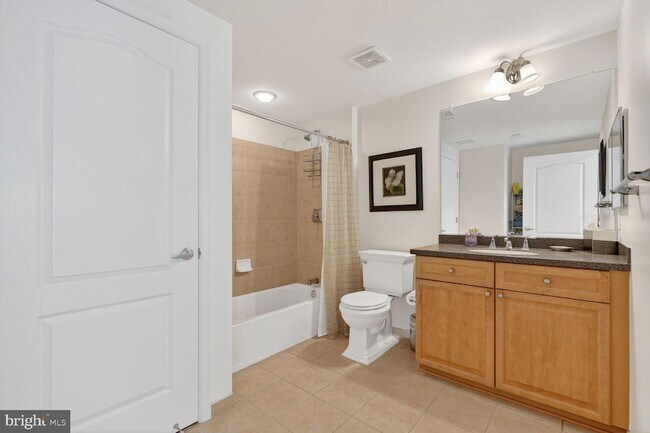 Building Photo - 1115 Cameron St