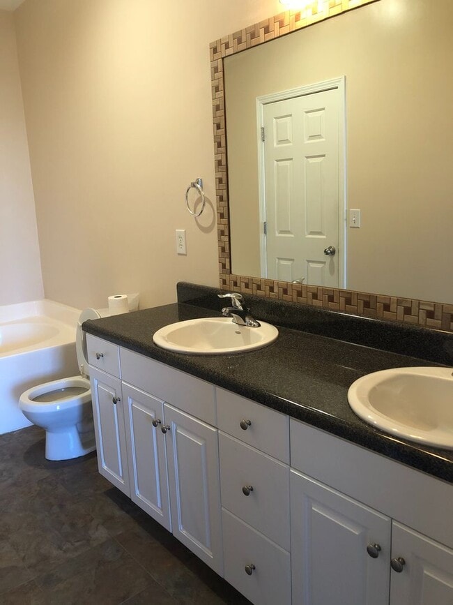 Building Photo - Boiling Springs - 3Bd/2Ba - 1305SF
