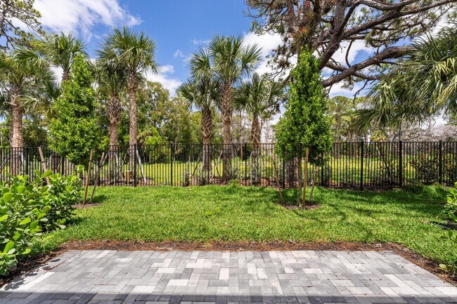 Building Photo - 4315 Efendi Dr