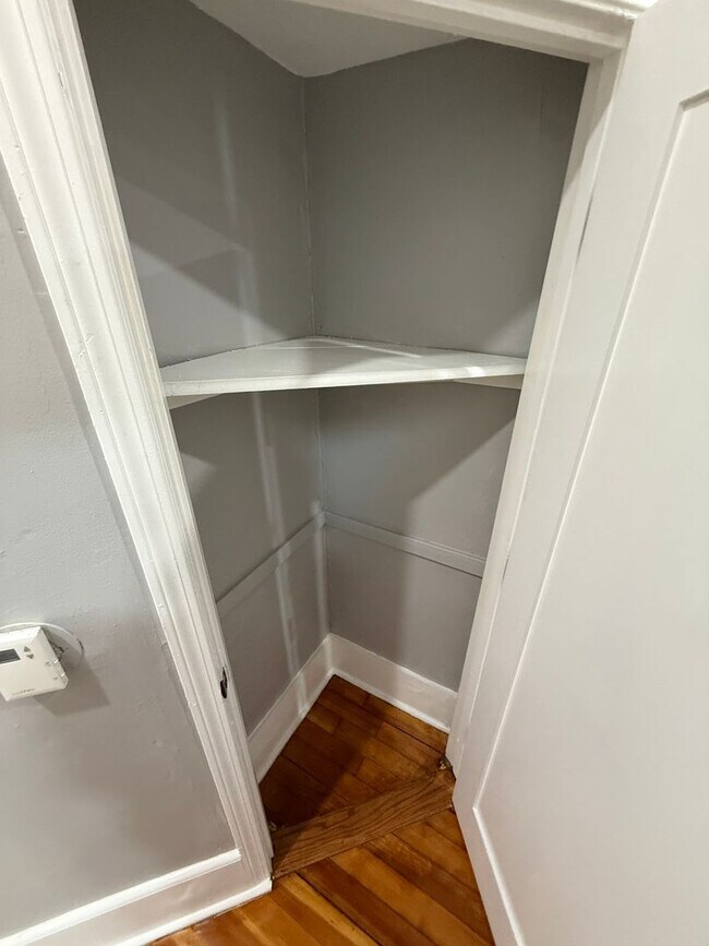 Building Photo - 2mil