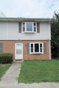 Building Photo - 308 Beau St