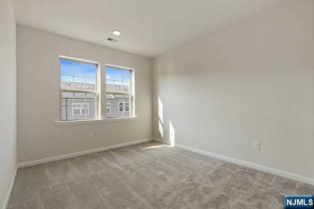 Building Photo - 7 Leahy Dr