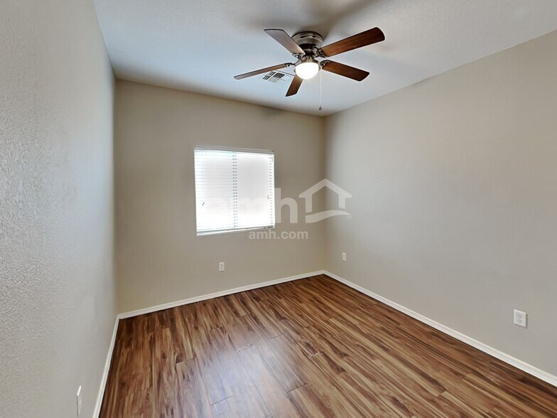 Building Photo - 3621 W Avenida Vera Cruz